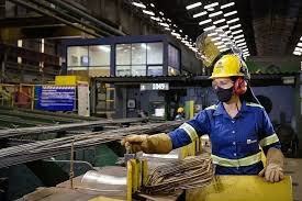 Produção industrial em aço